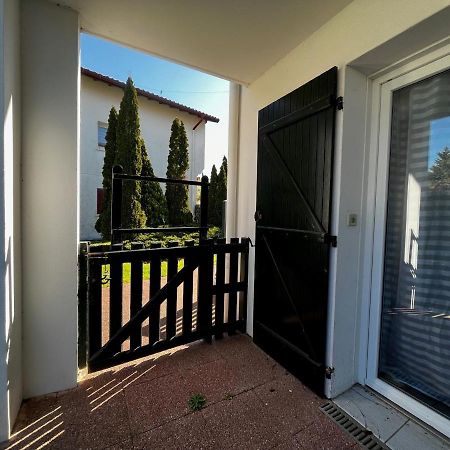 Bel Appartement T3 Avec Jardin, Piscine Et Parking, Proche Plage A Hendaye - Fr-1-239-739 Экстерьер фото